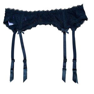 HANKY PANKY Signature Lace NWT Garter Belt Black Size Medium NEW Made in USA